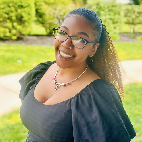 Mikayla B - Cincinnati State Babysitter
