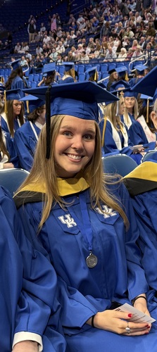 Lindsay R - UK Babysitter