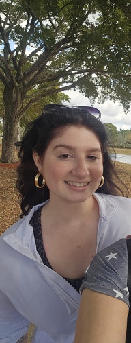 Hayley P - Broward Babysitter