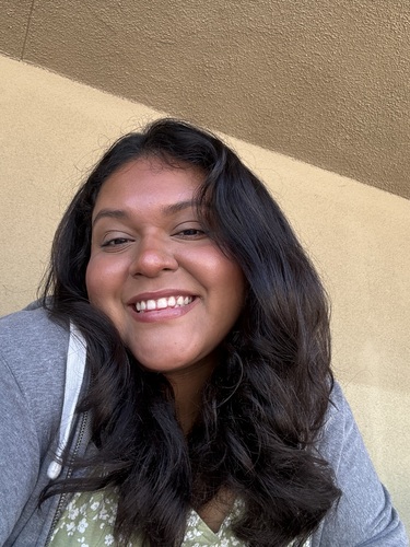 Ariana C - Pierce College Babysitter