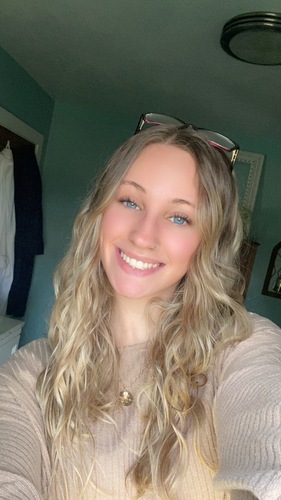 Trysta G - Lincoln Land Community College  Babysitter