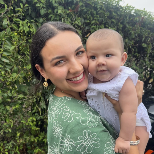 Nadia D - UT-Austin Babysitter