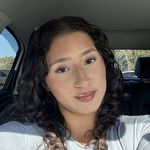 Eliana M - Rasmussen College-Florida Babysitter