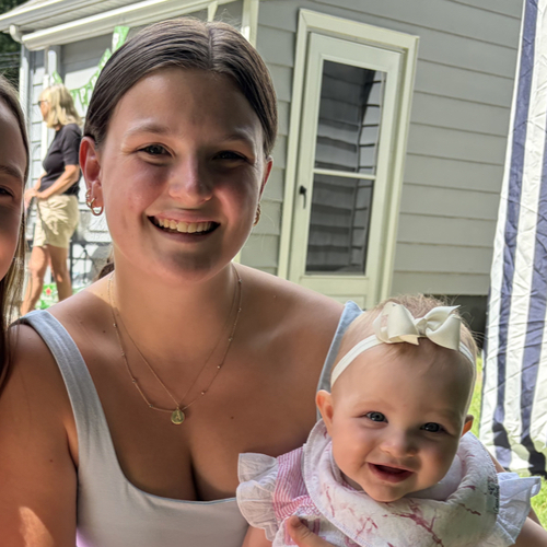 Abbey F - Stonehill Babysitter