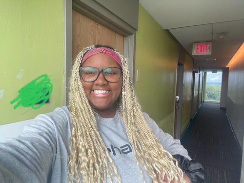 Janae E - Kent State Babysitter