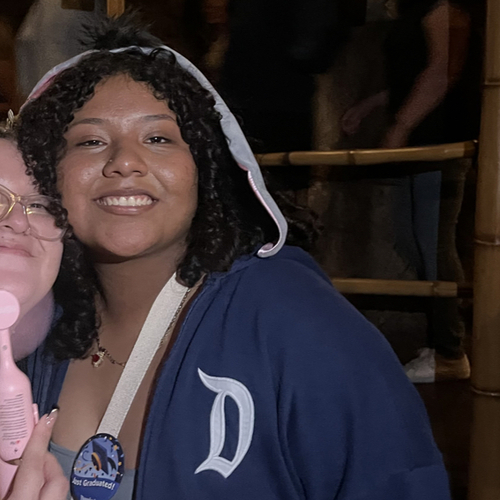 Ashley M - SMC Babysitter