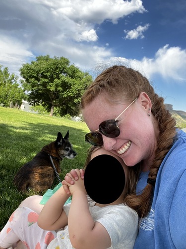 Maggie M - UH-Victoria Babysitter