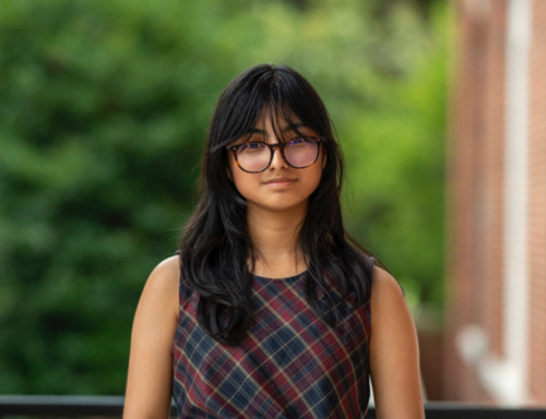 Yessica P - Berry Babysitter