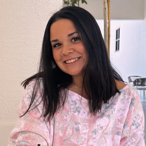 Julianna C - Nashua Community College  Babysitter