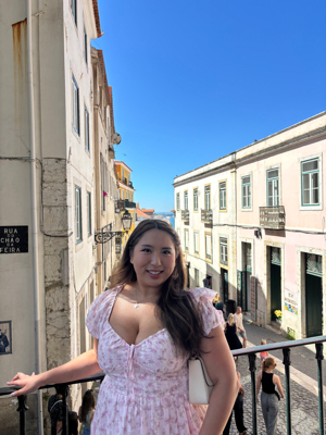 Keren H - Belmont Babysitter