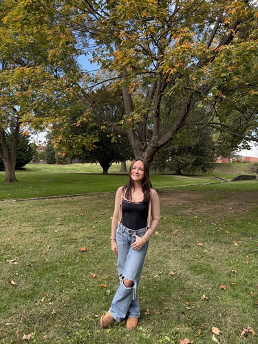 Katerina H - Millersville Babysitter