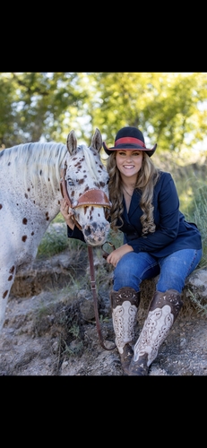 Caydee C - University of Wyoming Babysitter