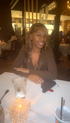 Yazmin S - Galen College of Nursing-Tampa Bay Babysitter