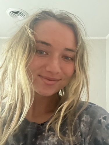 Alyse J - Whitworth Babysitter