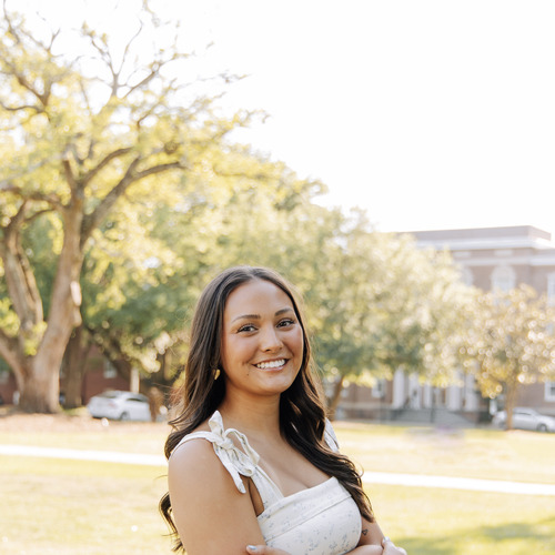 Jazmin R - Mississippi College Babysitter