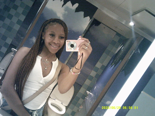 Kelyse B - SHSU Babysitter