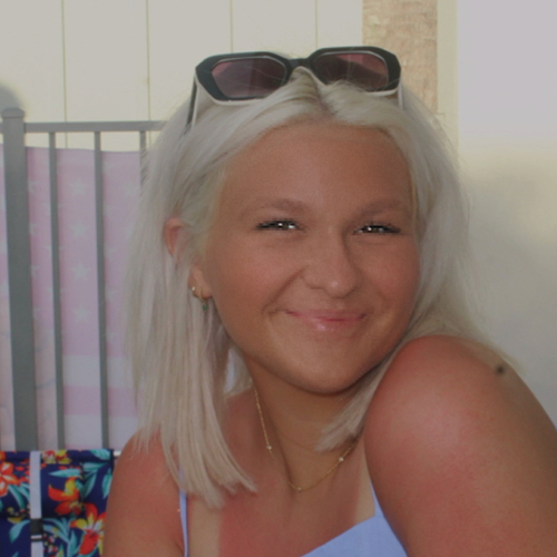 Dina C – University of Memphis Student Seeking Babysitting Jobs