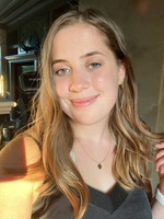 Ashley N – Illinois State Student Seeking Babysitting Jobs