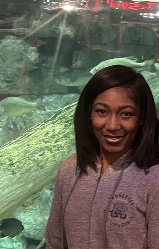 Shariah E - TSU Babysitter