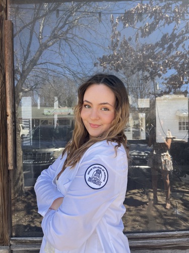 Madeline H - Belmont Babysitter