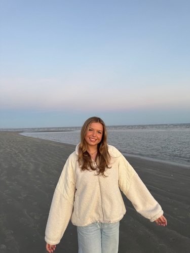 Elsie R - CofC Babysitter