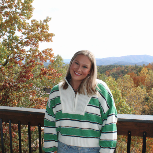 Anna-Claire B – UAB Student Seeking Babysitting Jobs