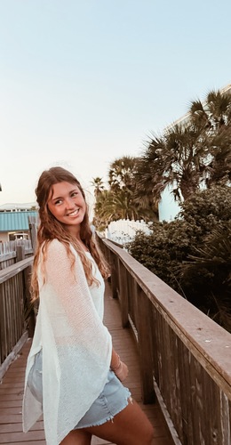 Julianne M - Pensacola State College Babysitter