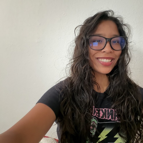 Nichelle R - CSUN Babysitter
