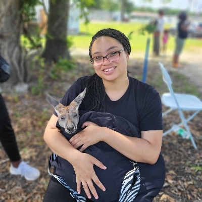 Ariel M - Oakwood Babysitter