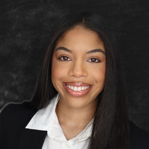 Aysia B - Rutgers Babysitter