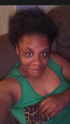 Niesha D - Hinds Community College  Babysitter