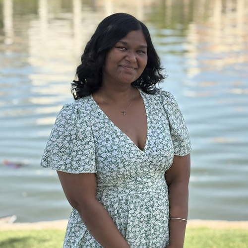 Ayesha S - CSULA Babysitter
