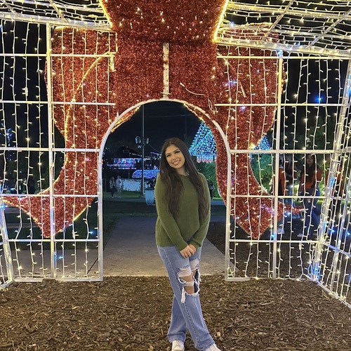 Xitlali P - Texas State Babysitter