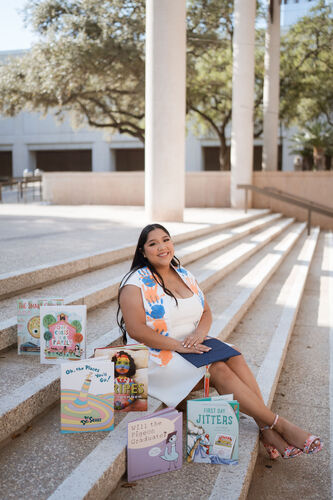 Julisah G - UTSA Babysitter