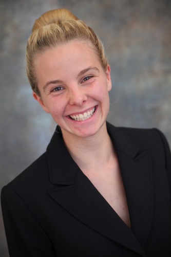 Jenna R - USI Babysitter