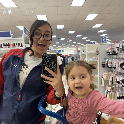 Paola L - Undefined Babysitter