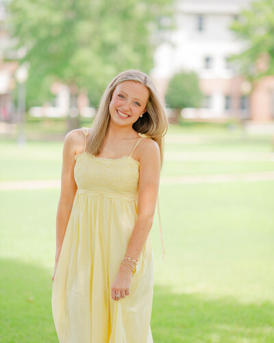 Anna Kate C - Troy Babysitter