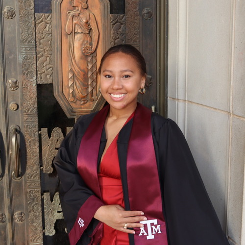 Saanya T - Texas A&M Babysitter