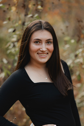 Mara A - Loyola Babysitter