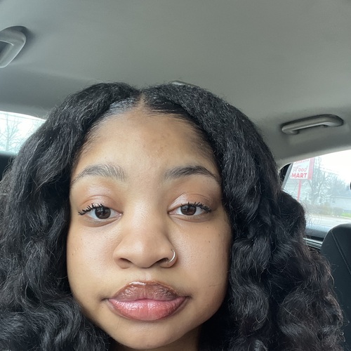 Kenya G – Youngstown State Student Seeking Nanny Jobs