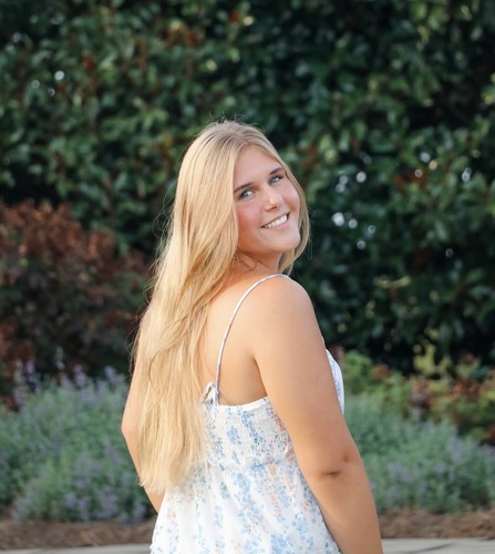 Laney M - University of Arkansas Babysitter