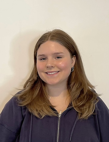 Amanda W - NAU Babysitter