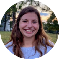 Danae R – University of Arkansas Student Seeking Nanny Jobs