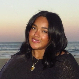 Jasmin T - Middlesex Babysitter