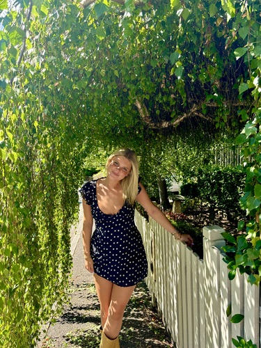 Emma Jane W - Belmont Babysitter