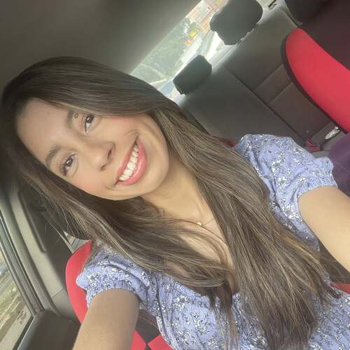 Daniela C - UF Babysitter