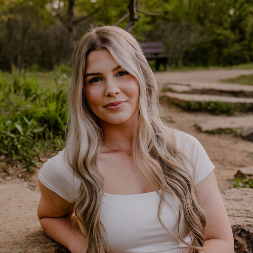 Adrianna G - UC Babysitter