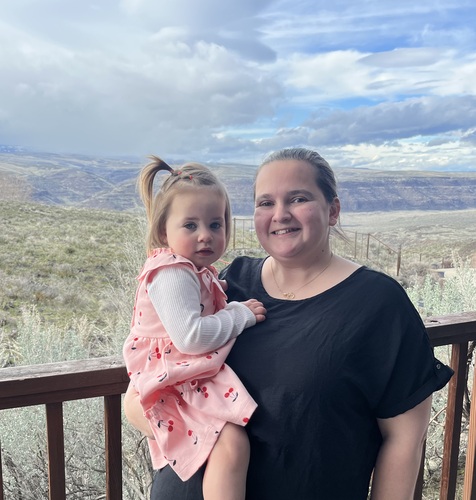 Ellyana M - CWU Babysitter