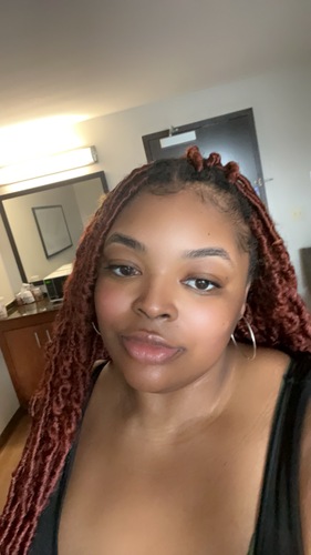 Monee B - UNA Babysitter