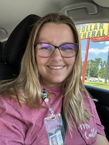 Caitlin S - Pfeiffer Babysitter